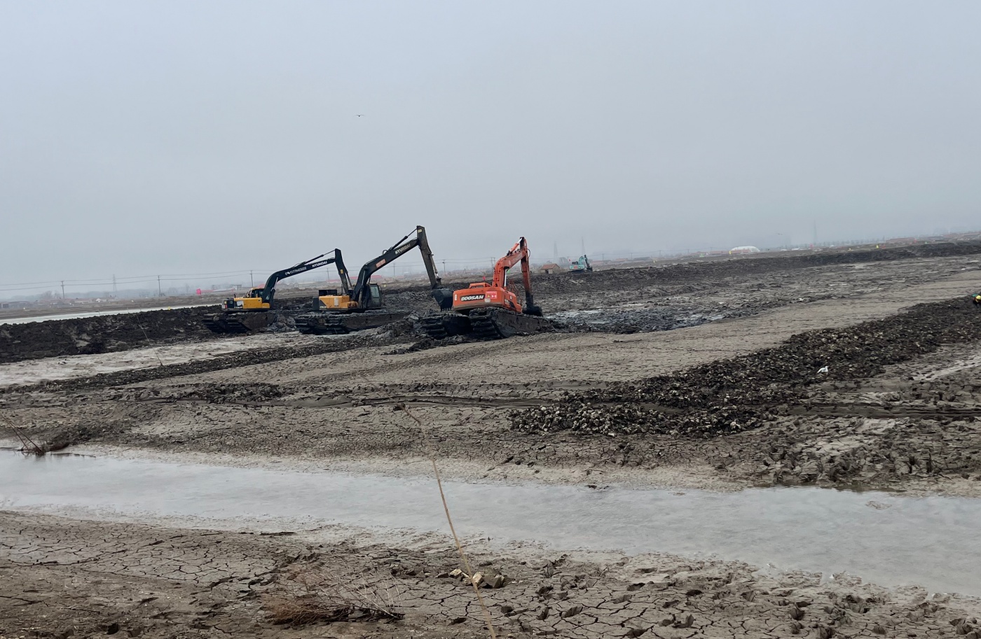 国信光伏区高标准池塘改造_副本